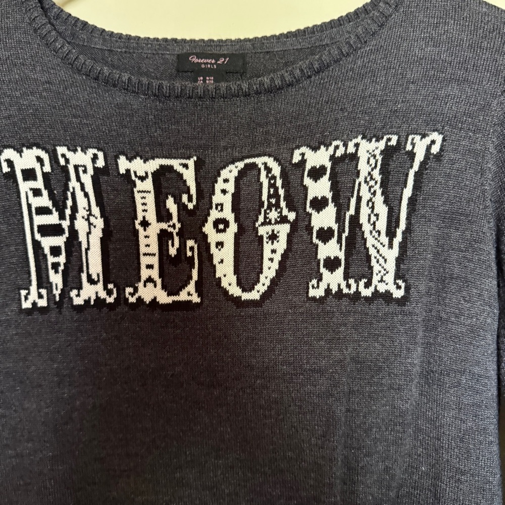 MEOW Sweater ❤️ - Picture 2 of 5
